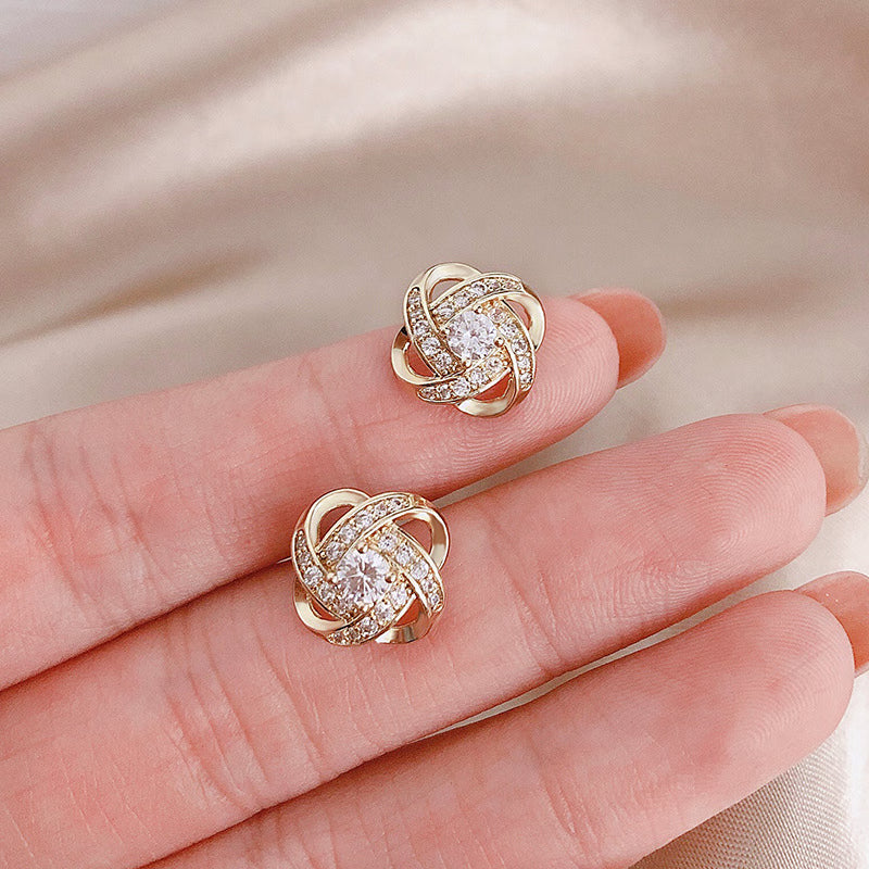 Pendientes de trébol de cristal floral en espiral – imagen 4